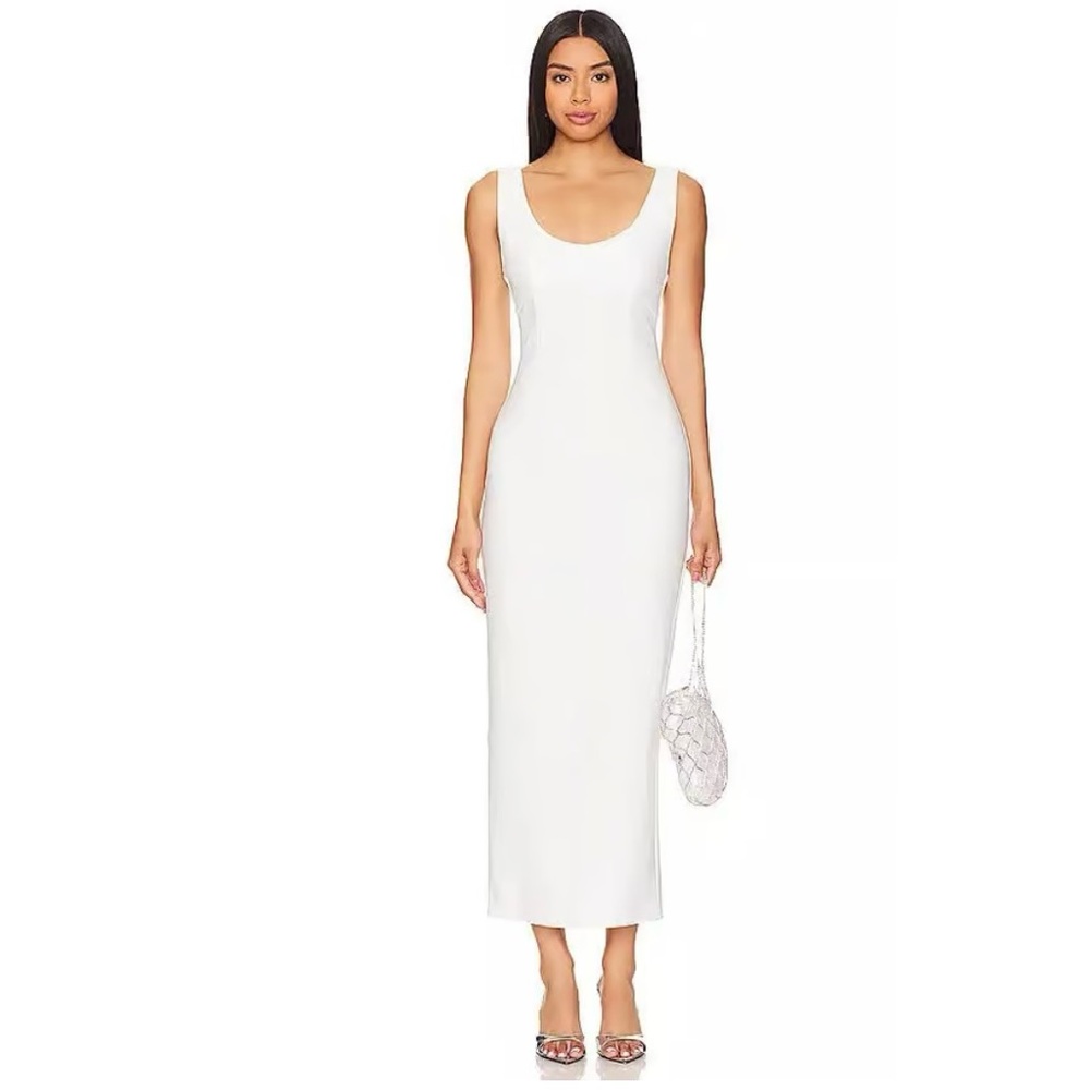 Elegant White Sleeveless Maxi Dress